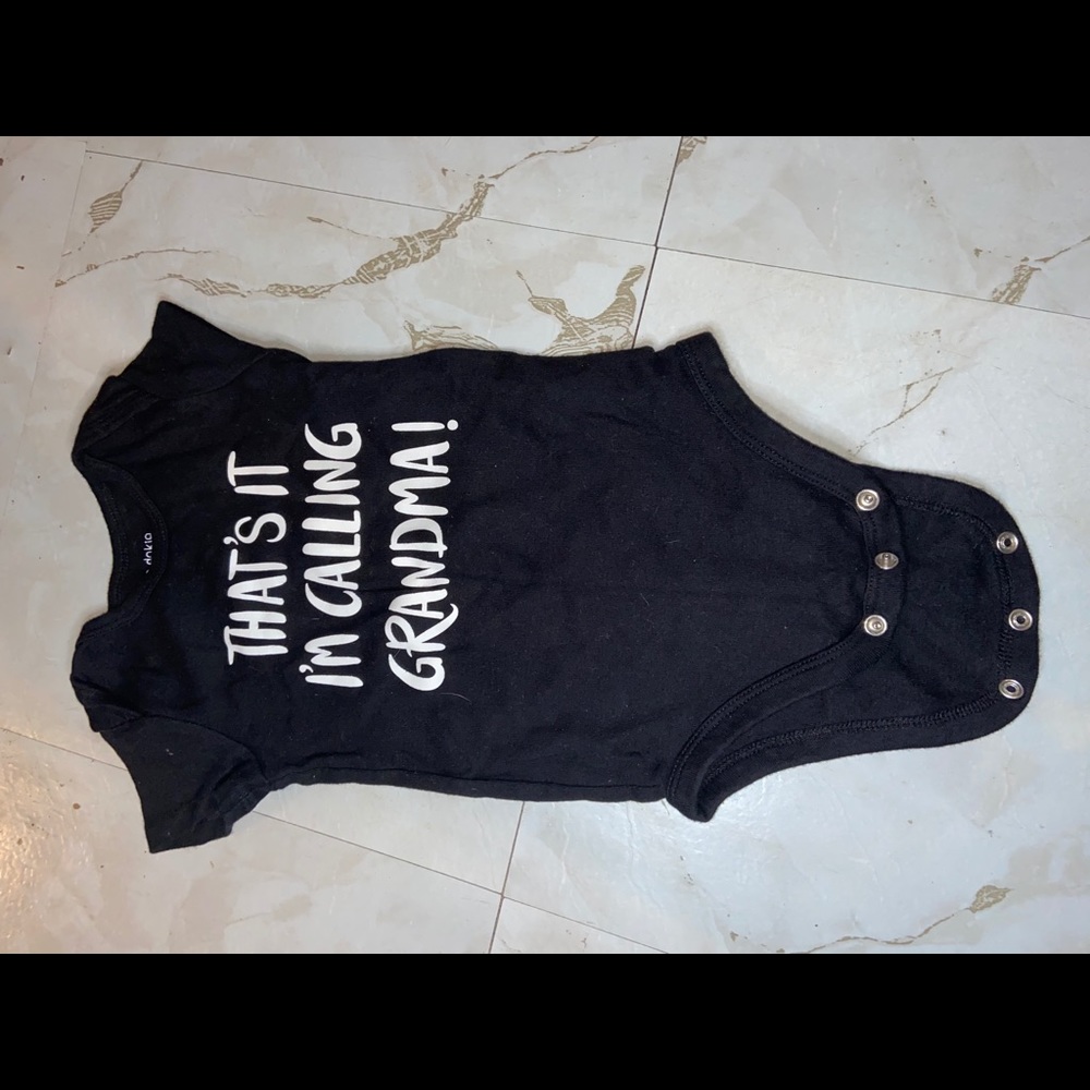 Boys Carter’s size 12 month sweatshirt with pants